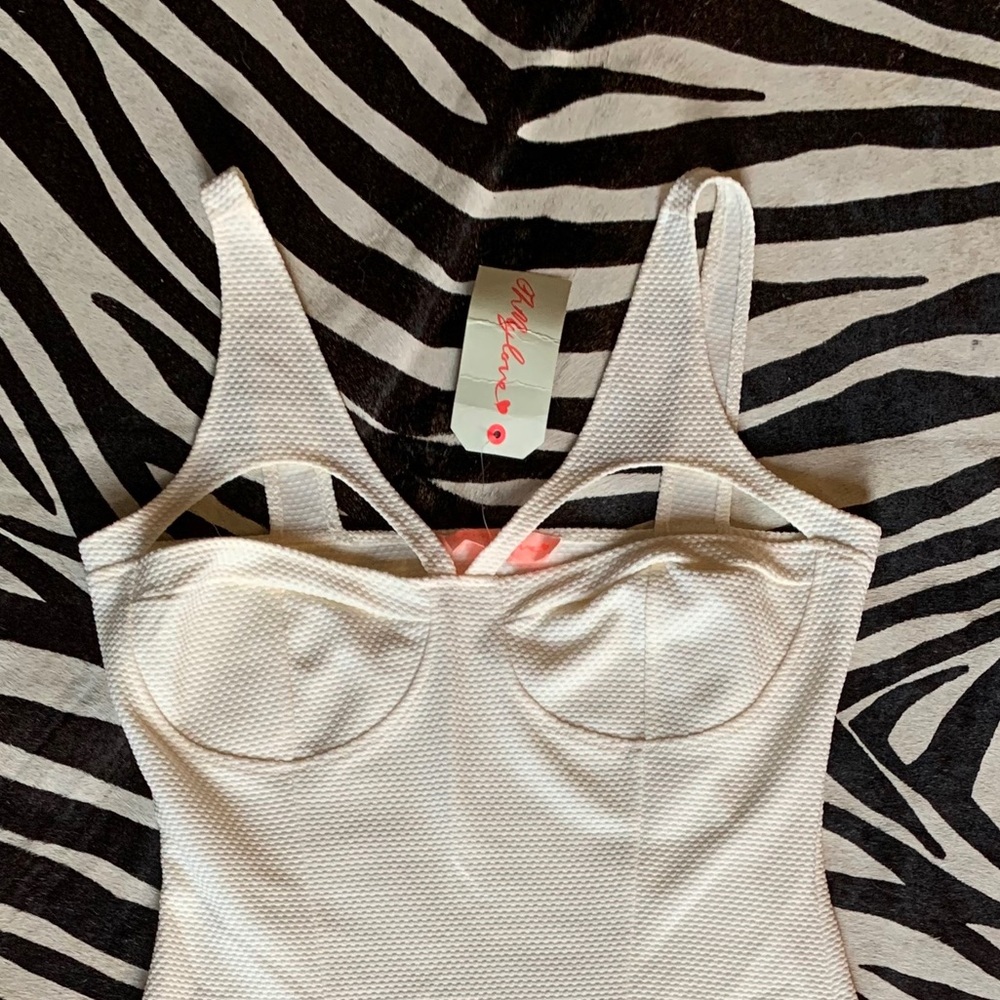 NWT- Oh My Love Harness Midi Body-Conscious Dress. - Picture 2 of 2